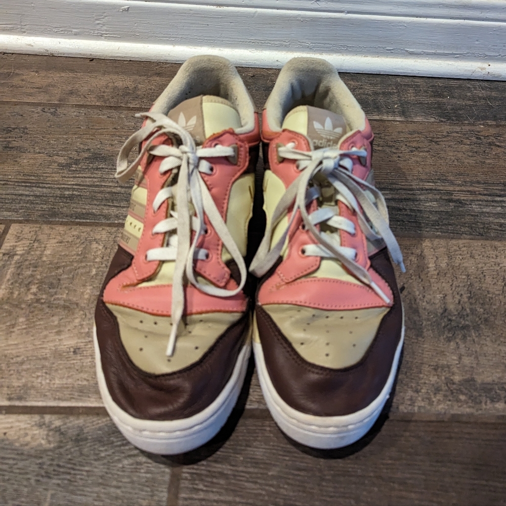 Adidas Men's 10.5 Rivalry Low Human Made Sand